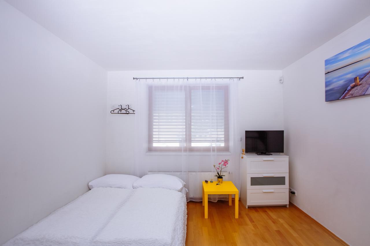 Beautiful Apartment In Central Residence Prag Exterior foto