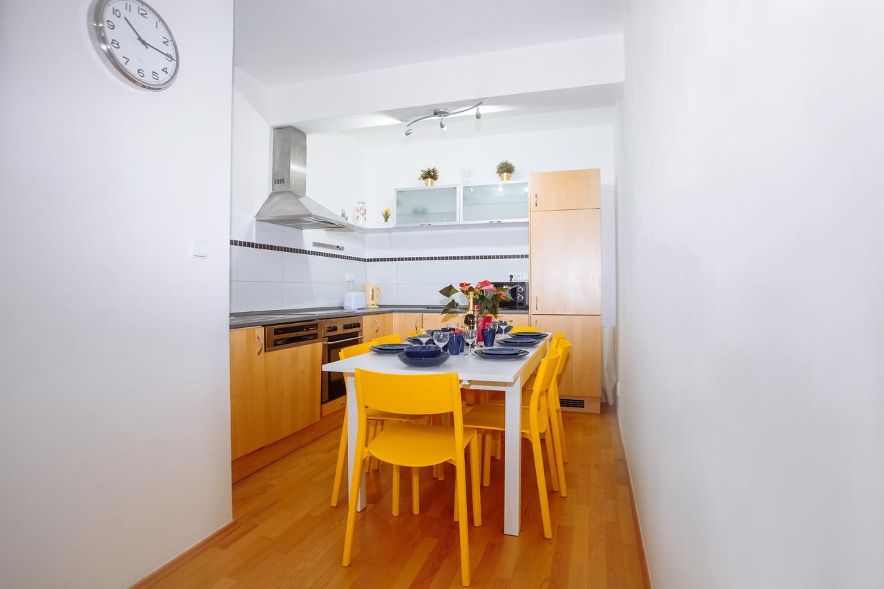 Beautiful Apartment In Central Residence Prag Exterior foto