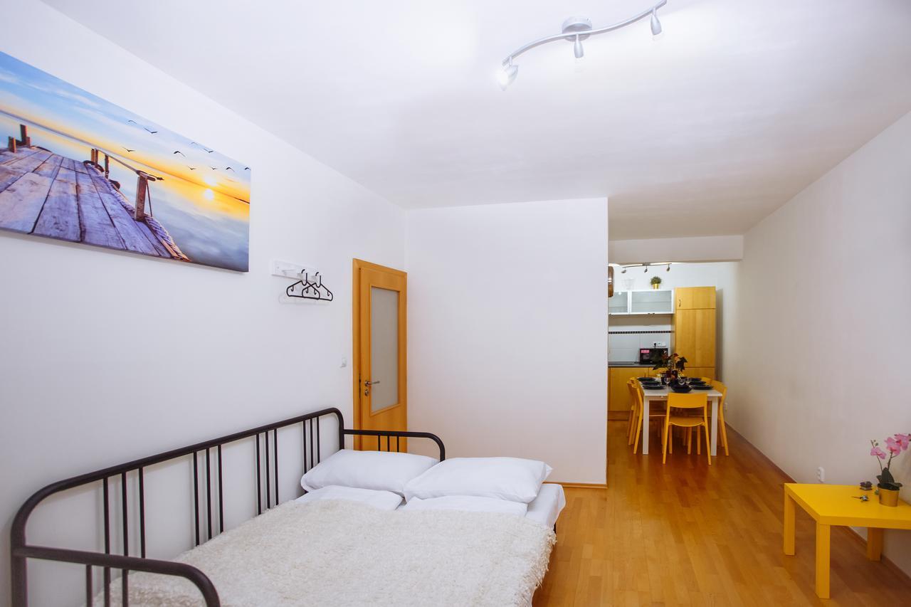 Beautiful Apartment In Central Residence Prag Exterior foto